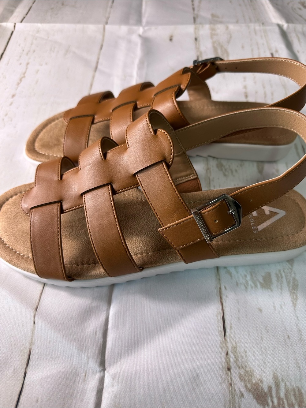 AEROSOLES Tan Strappy Sandals with White Outsole size 12 M - Picture 3 of 9